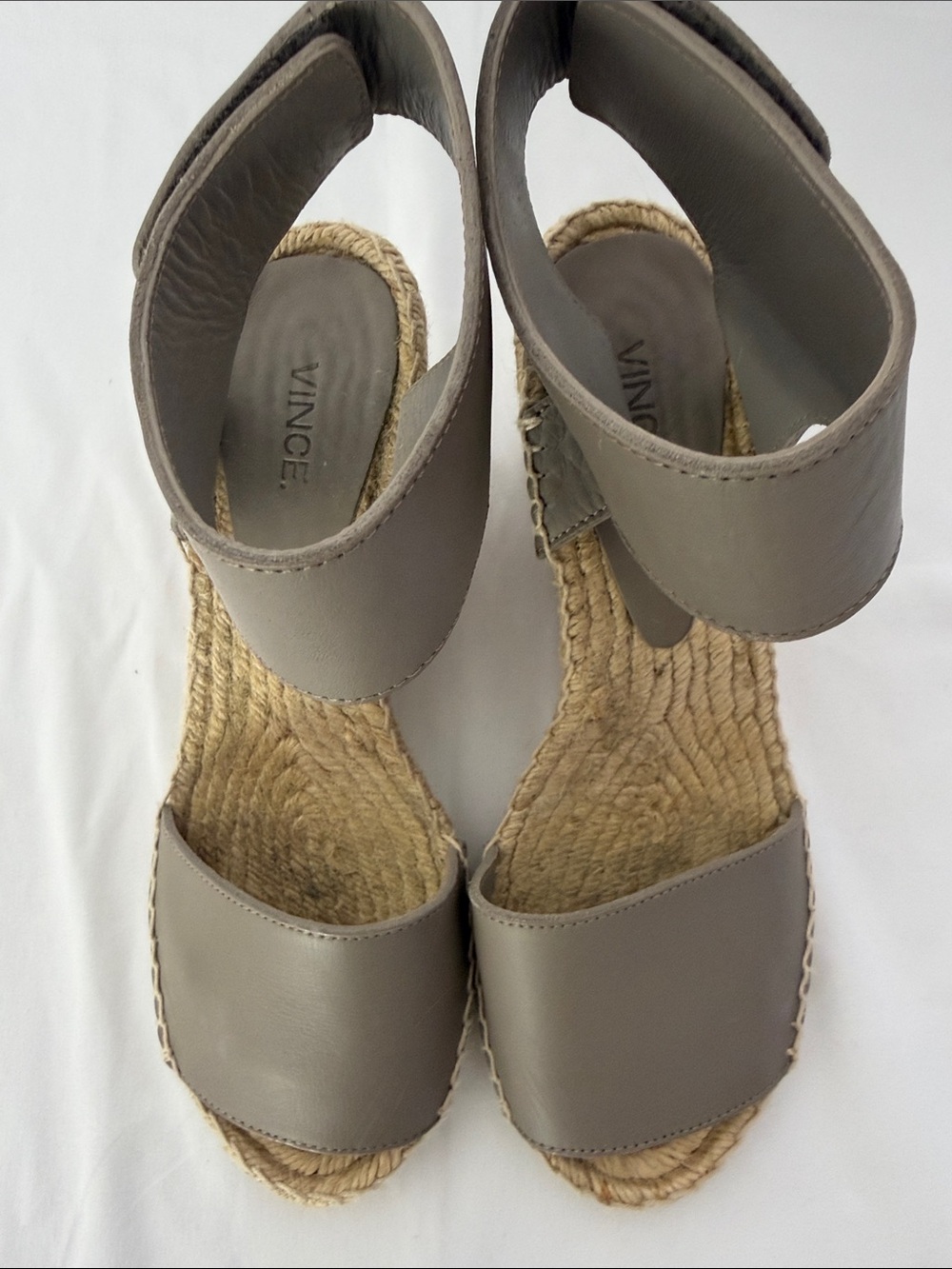 Vince SZ 8 Wedge Espadrille Women’s Sandals in Taupe Gray w/ ankle Velcro cuff - Picture 2 of 7